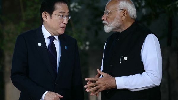 Japanese Prime Minister Fumio Kishida and Indian Prime Minister Narendra Modi 