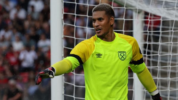 West Ham United's French goalkeeper Alphonse Areola reacts during the pre-season friendly football match between Rennes and West Ham United FC at the Roazhon Park stadium in Rennes, western France, on July 29, 2023. (Photo by Fred TANNEAU / AFP)