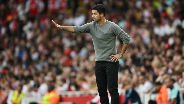 Arsenal's Spanish manager Mikel Arteta gestures from the sideline during the pre-season friendly football match between Arsenal and Bayer 04 Leverkusen at the Emirates Stadium in London on August 7, 2024. (Photo by Glyn KIRK / AFP)