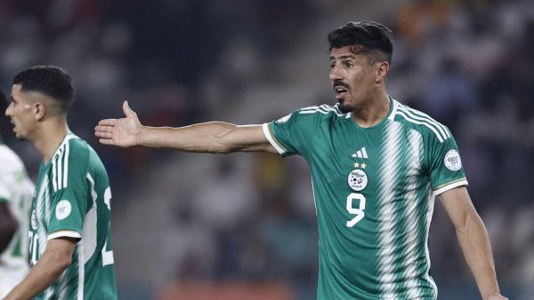 Algeria's forward #9 Baghdad Bounedjah gestures during the Africa Cup of Nations (CAN) 2024 group D football match between Mauritania and Algeria at Stade de la Paix in Bouake on January 23, 2024. (Photo by KENZO TRIBOUILLARD / AFP)