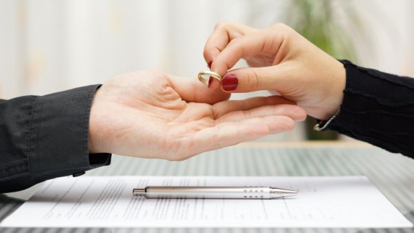 5 نصائح للمضي قدمًا بعد الانفصال الكبير 5 نصائح للمضي قدمًا بعد الانفصال الكبير