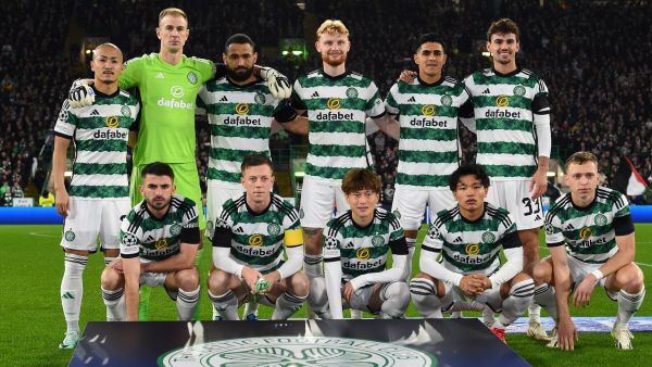 Celtic players pose for team photo prior to the UEFA Champions League group E football match between Celtic and Atletico Madrid at Celtic Park stadium in Glasgow, Scotland, on October 25, 2023. (Photo by ANDY BUCHANAN / AFP)