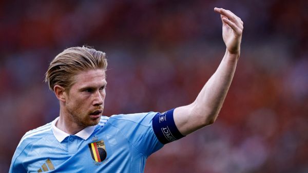 Belgium's midfielder #07 Kevin De Bruyne reacts during the international friendly football match between Belgium and Luxembourg at the Baudoin King Stadium in Brussels on June 08, 2024. (Photo by Kenzo TRIBOUILLARD / AFP)