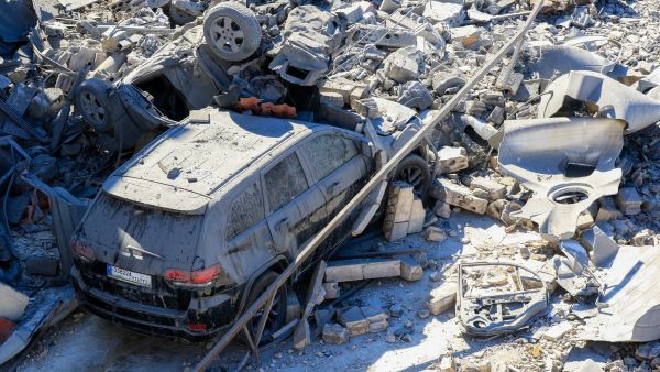 غارات جوية على بلدات في منطقة البقاع شرقي لبنان