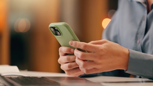 Shutterstock mobile phone
