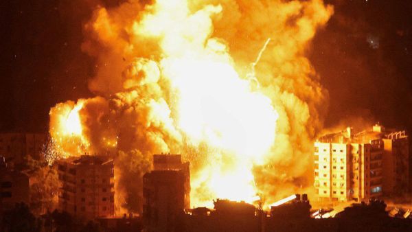 Israeli raids target Beirut and Hezbollah strikes Tel Aviv