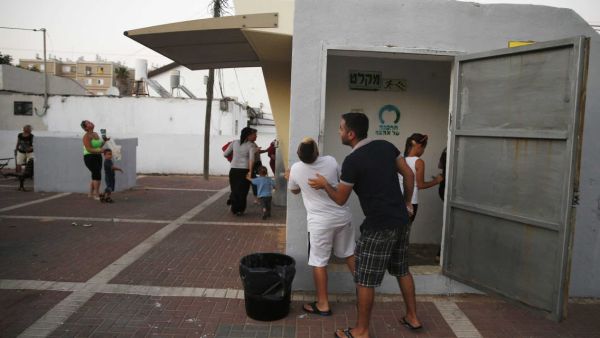 Tel Aviv rocked by explosions as rockets fired from Lebanon 