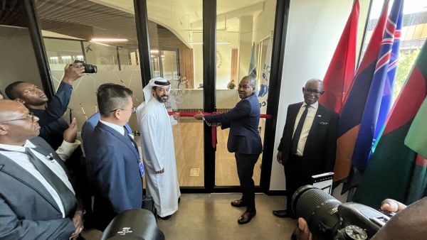 في حدث تاريخي، رئيس عملية كيمبرلي وحكومة بوتسوانا يفتتحان مقر أمانة عملية كيمبرلي في غابورون