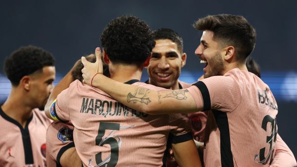 Paris Saint-Germain's Brazilian defender #05 Marquinhos (C) celebrates with teammates after scoring a goal that was later dismissed during the French L1 football match between Paris Saint-Germain (PSG) and Stade Rennais FC at The Parc des Princes Stadium in Paris on September 27, 2024. (Photo by Franck FIFE / AFP)