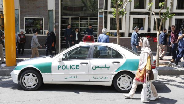 شرطة إيران