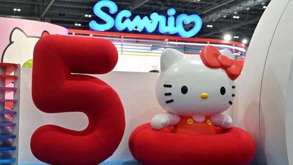 هيلو كيتي - Hello Kitty