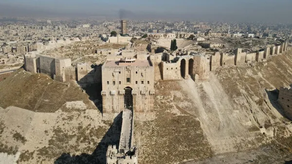 Russian airstrikes help Syrian opposition gain ground in Aleppo