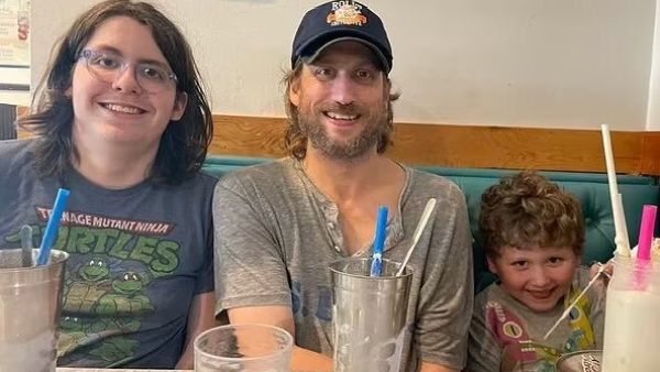 Minnesota man and his children. (X/@EndWokeness) Minnesota man