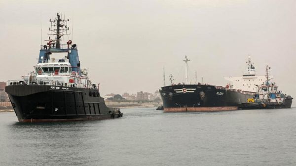 تراجع كبير في عائدات قناة السويس 