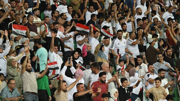 جماهير عراقية في ملعب البصرة الدولي