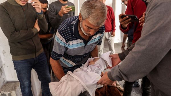 القصف الإسرائيلي على المنازل الفلسطينية استمر بشكل عشوائي