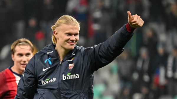 Norway's forward #09 Erling Braut Haaland gives a thumbs up as he celebrates after winning the UEFA Nations League, League B, Group 3 football match between Slovenia and Norway, at the Stozice Stadium in Ljubljana, on November 14, 2024. (Photo by Jure Makovec / AFP)