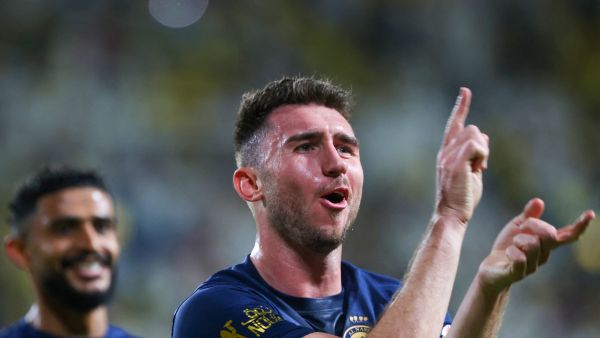 Nassr's French defender #27 Aymeric Laporte celebrates his goal during the Saudi Pro League football match between Al-Nassr and Al-Khaleej at the al-Awwal Park Stadium in Riyadh on November 4, 2023. (Photo by Fayez NURELDINE / AFP)