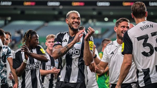 Newcastle's players greet fans after an international club friendly football match between Newcastle United and Urawa Red Diamonds at the Saitama Stadium 2002 in Saitama on July 31, 2024. (Photo by Yuichi YAMAZAKI / AFP)
