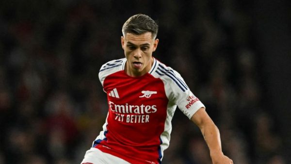 Arsenal's Belgian midfielder #19 Leandro Trossard controls the ball during the UEFA Champions League football match between Arsenal and Shakhtar Donetsk at the Emirates Stadium in north London on October 22, 2024. (Photo by Glyn KIRK / AFP)