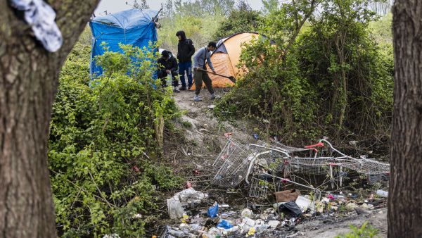 makeshift camp in Loon-Plage, northern France