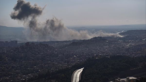 Israel strikes Damascus 