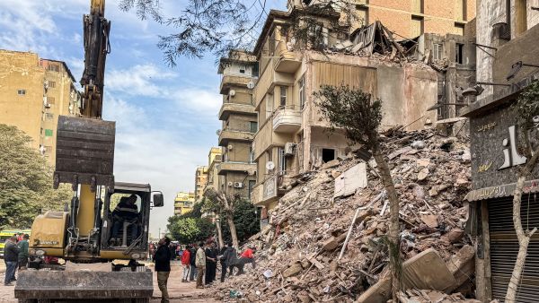 Cairo: Residential building collapse leaves multiple dead