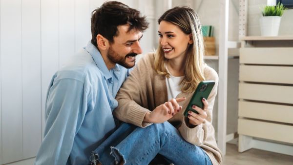 عبارات رومانسية للزوجة بمناسبة العام الجديد 2025 عبارات رومانسية للزوجة بمناسبة العام الجديد 2025