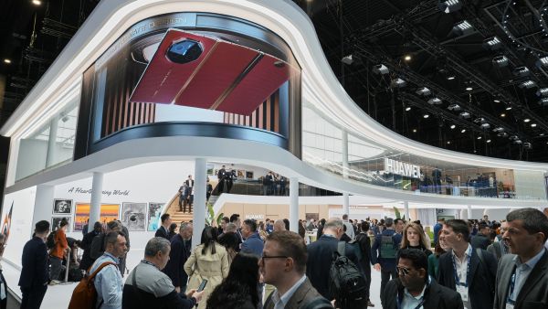 Huawei Brings World's First Commercial Triple Foldable Phone to MWC 2025 Huawei Brings World's First Commercial Triple Foldable Phone to MWC 2025