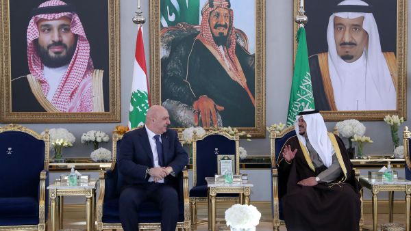 Lebanese President visits Saudi Arabia in landmark trip to rebuild ties