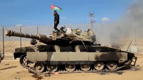 دبابة