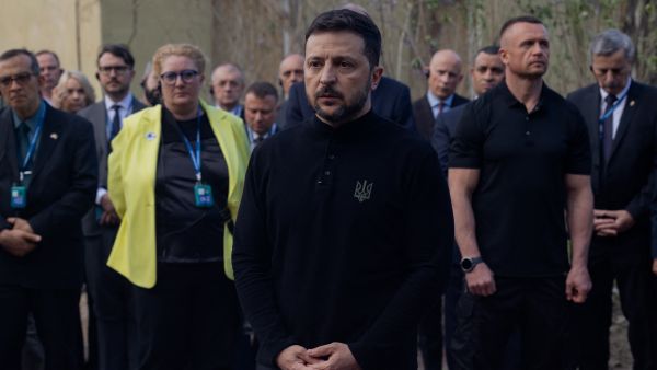 Rare earth pact delayed: Trump calls Zelensky for immediate signature