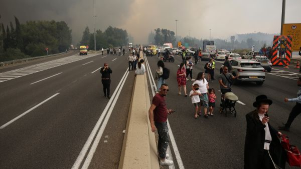 High Winds Fuel Major Fires in Occupied Jerusalem Region