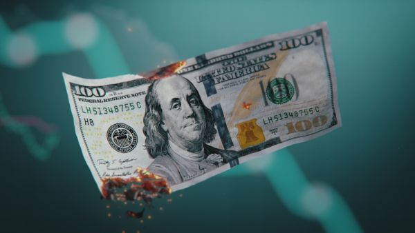 الدولار يتراجع مع نقاشات عن إعادة تقييم العملات وسط صعود عملة تايوان
