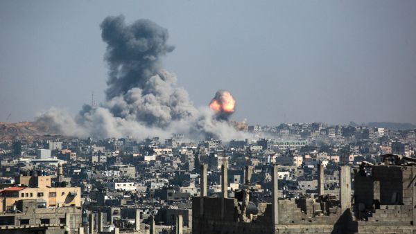 Ambushes kill Israeli soldiers as 80 Palestinians killed in Israeli assaults on Gaza aid zone