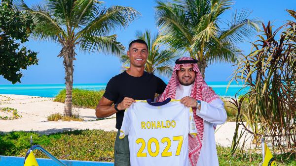 Cristiano Ronaldo extends Al Nassr contract to 2027 with €400M salary