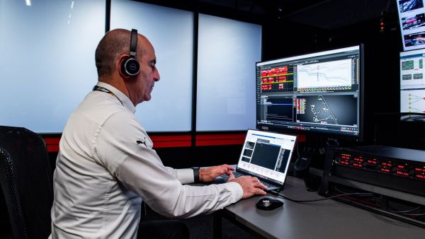 Driving Innovation: Lenovo and F1® Embracing an AI Future Together to Boost Technical Operations