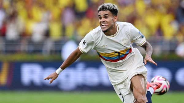 لويس دياز يقترب من بايرن ميونخ..وبرشلونة يفكر في راشفورد كبديل