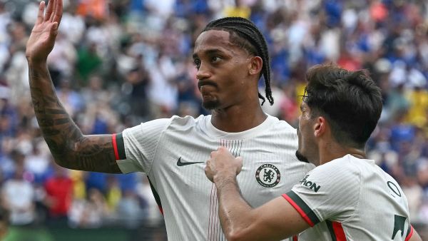 الجوهرة البرازيلية تتوهج: جواو بيدرو حديث جماهير تشيلسي