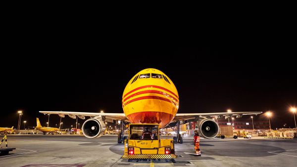 DHL launches Xcelerate: a premium fast-track airport-to-airport cargo service