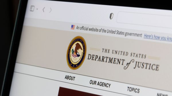 فضيحة احتيال 