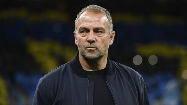 قرار كبير ينتظر فليك في هجوم برشلونة قبل مواجهة رايو فاييكانو