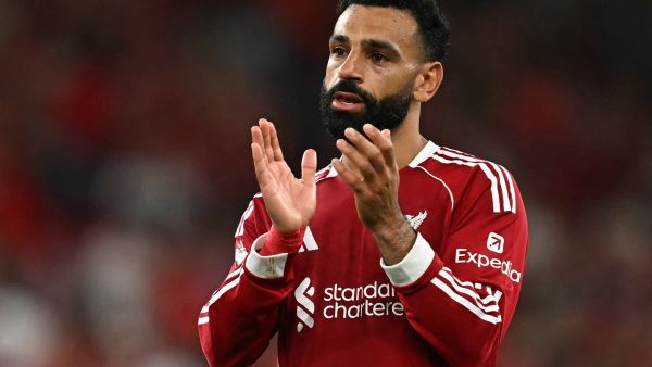 ليفربول يوجه رسالة خاصة لصلاح بعد حلوله رابعًا في سباق الكرة الذهبية
