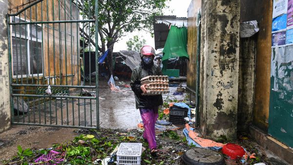Vietnam, typhoon Bualoi