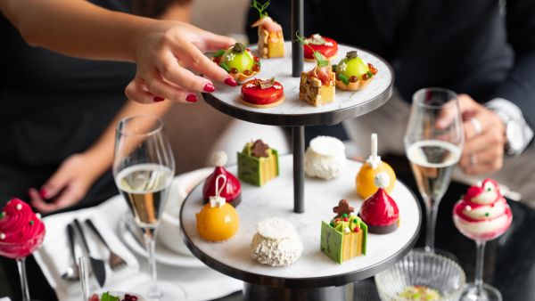 Four the Season: Four Seasons Unveils Inspiring Holiday Experiences to Spark Connection, Celebration, and Joy