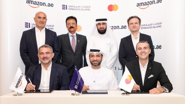 تعاون بين أمازون و"الإمارات الإسلامي" وماستركارد لإطلاق أول بطاقة ائتمانية "لأمازون" في المنطقة مع مزايا وخصومات حصرية للمتعاملين في دولة الإمارات العربية المتحدة