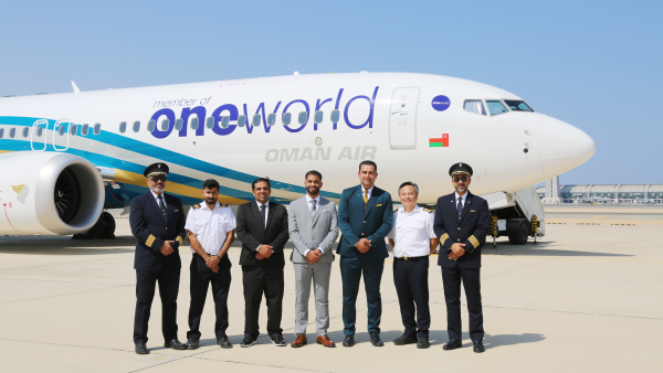 Oman Air Welcomes New Boeing 737 in oneworld Livery