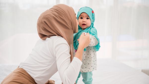 أسماء بنات مستوحاة من يوم العلم الإماراتي