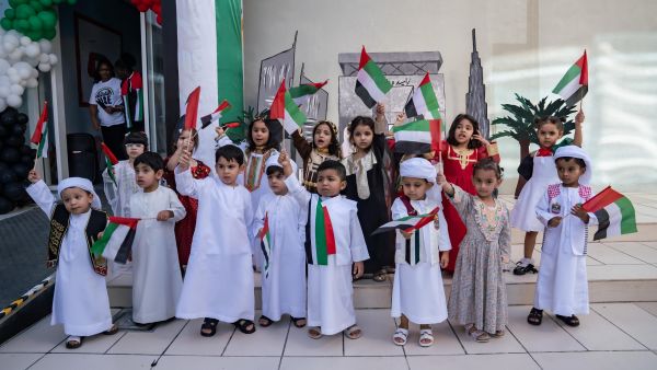 جمارك دبـي تحتفل بعيد الاتحاد الـ 54 بروح الاتحاد والولاء للوطن