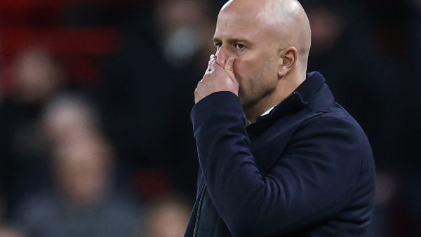 ذا ميرور: قرار ليفربول بشأن إقالة آرني سلوت